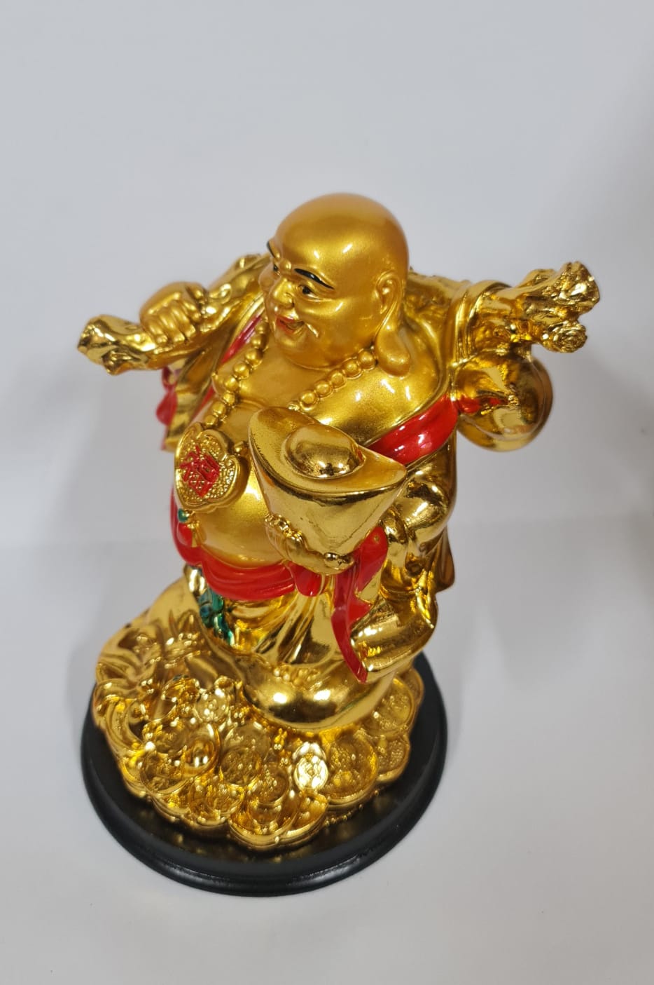 GOLD LAUGHING BUDDHA STATUE - Size (M) - Height 10.7 cm
