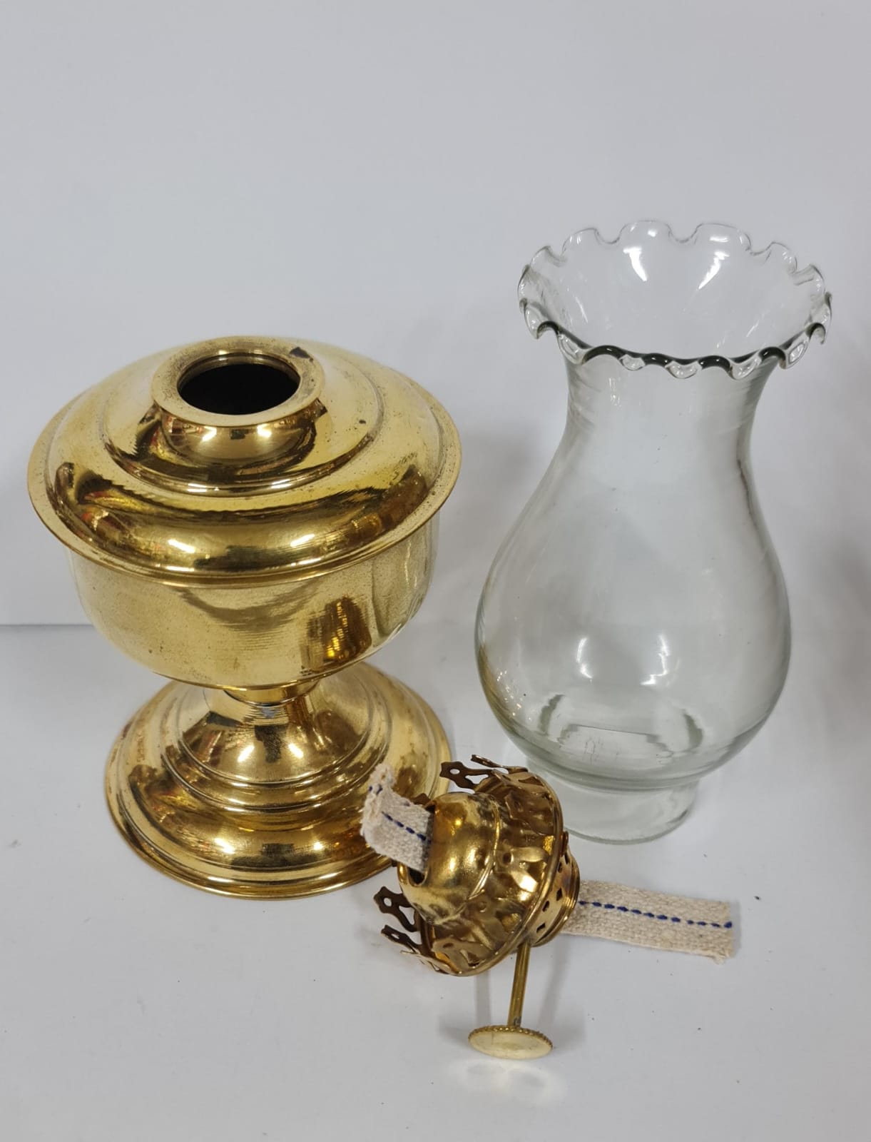 CHIMNY VILAKKU WITH GLASS / CHIMNY DIYA/DIYA