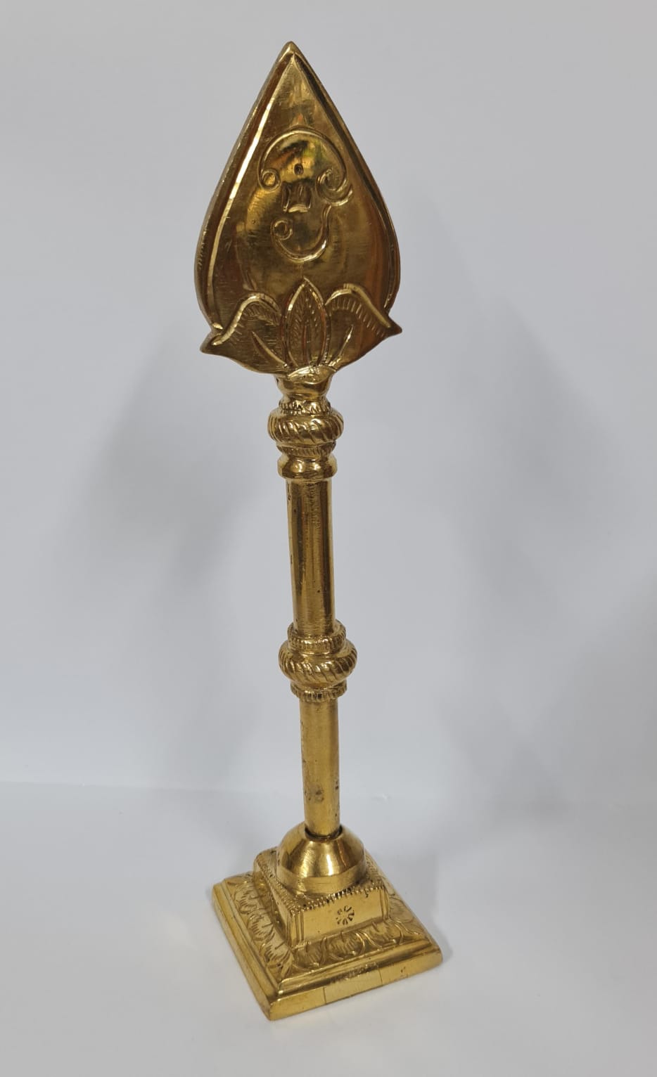 Solid Heavy Brass Vel With Base - Medium - 20.5 CM (H)