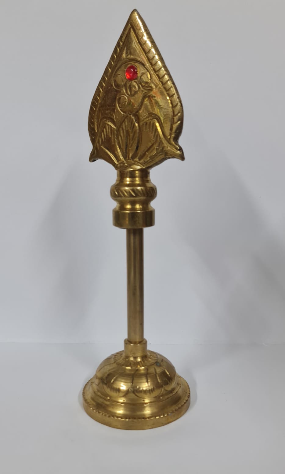 Solid Heavy Brass Vel With Base - Medium - .11 CM (H)