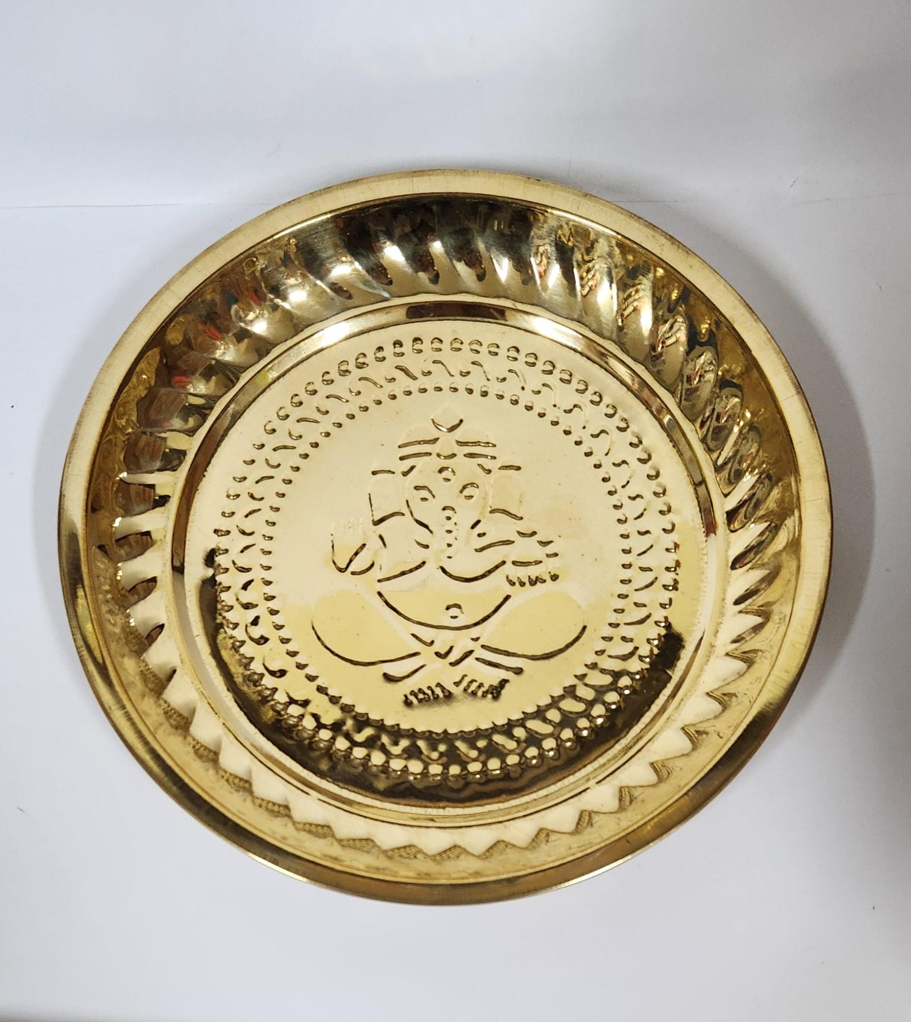 BRASS POOJA THALI (M) 10.8 cm
